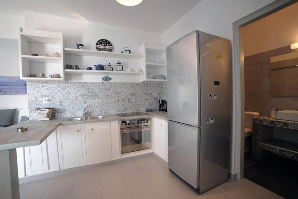Mariannas House Apartment เนาซา ภายนอก รูปภาพ